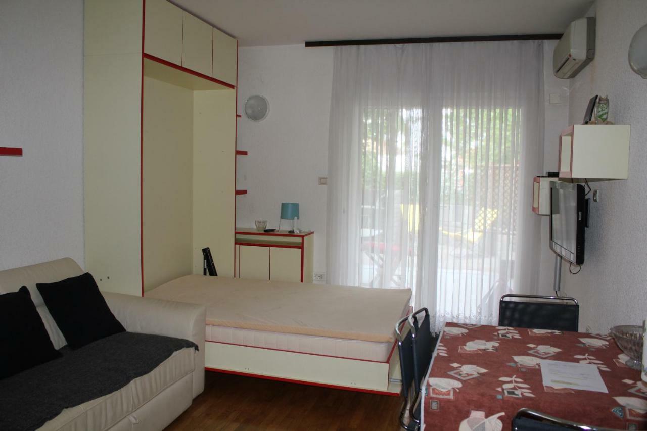 דירות קופר Apartmajsko Naselje Zusterna מראה חיצוני תמונה